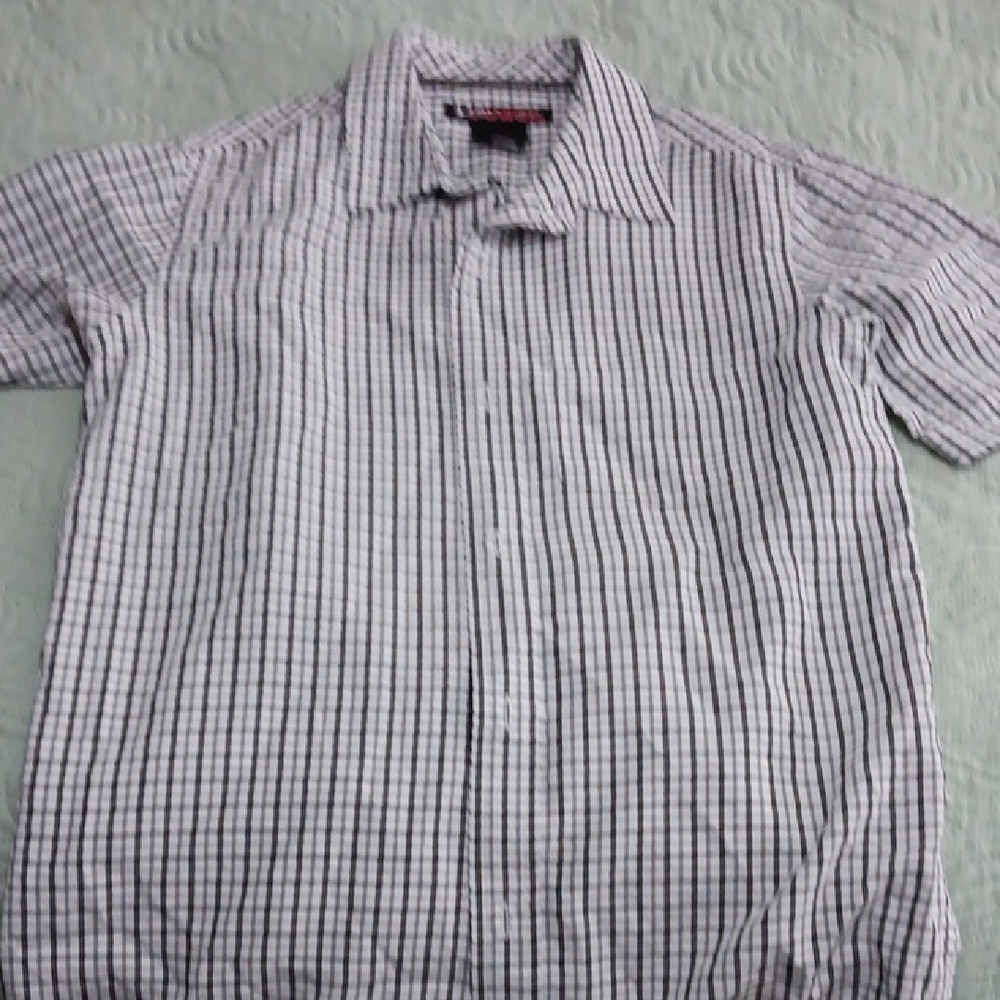 Tony Hawk Men's Black and White Striped Shirt